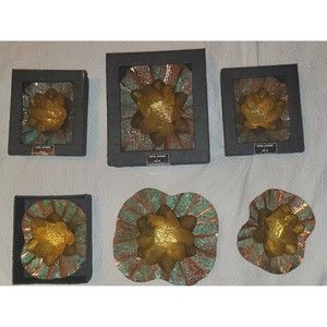 LOTUS FLOWER & LEAF FLOATING TEA LIGHT HOLDER

HAND CRAFTED BRASS